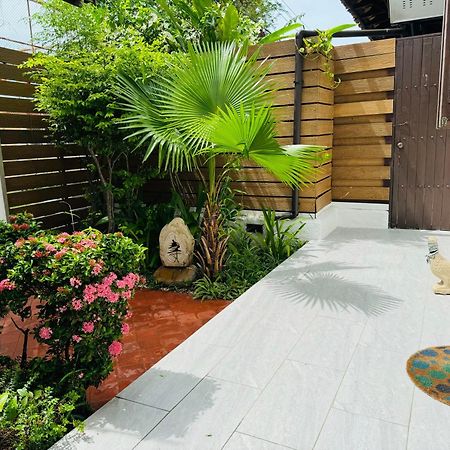 Btc Boutique Resort Private Pool Villas Hua Hin บ้านทะเลจีน บูติค รีสอร์ท หัวหิน Exteriör bild