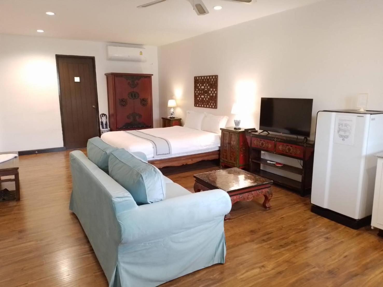 Btc Boutique Resort Private Pool Villas Hua Hin บ้านทะเลจีน บูติค รีสอร์ท หัวหิน Exteriör bild