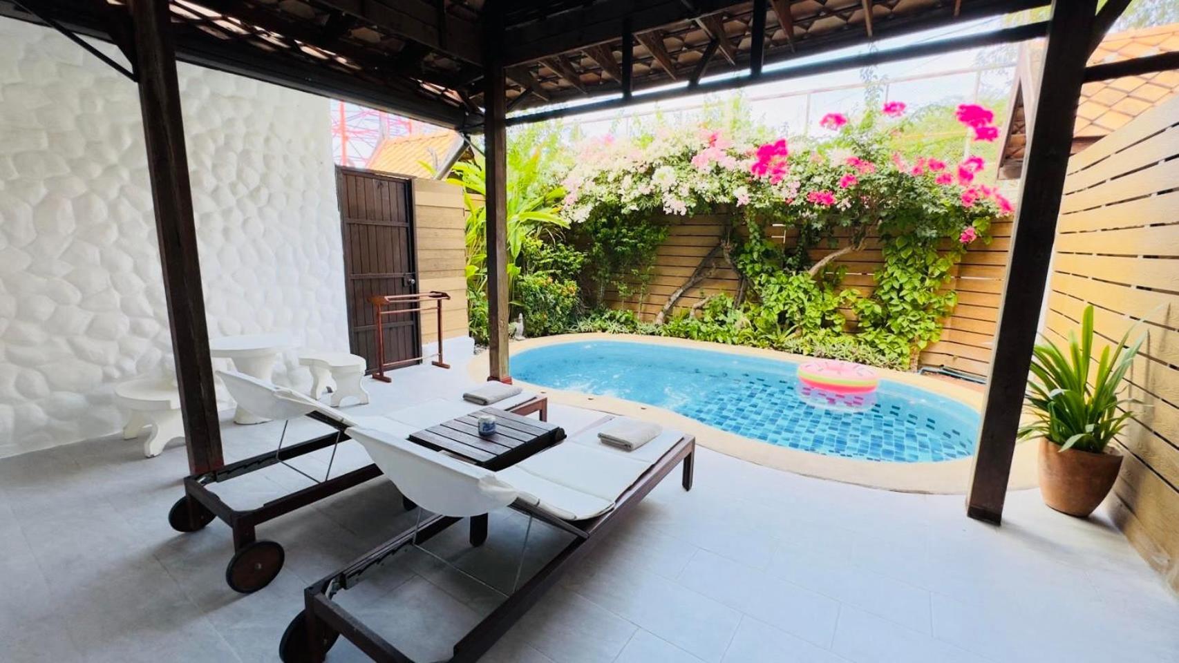 Btc Boutique Resort Private Pool Villas Hua Hin บ้านทะเลจีน บูติค รีสอร์ท หัวหิน Exteriör bild