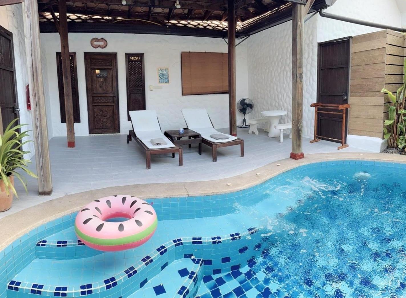Btc Boutique Resort Private Pool Villas Hua Hin บ้านทะเลจีน บูติค รีสอร์ท หัวหิน Exteriör bild